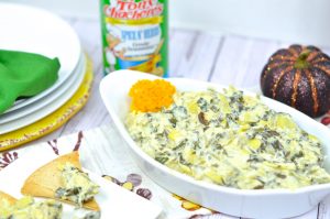 Slow Cooker Cajun Spinach and Artichoke Dip