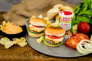 Zesty Pimento Cheeseburger