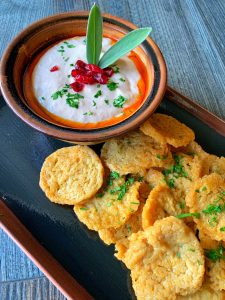 Navy Bean Hummus with Spanish Rice Crackers