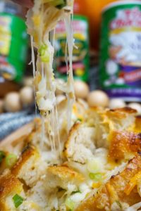 Cheesy Chicken & Garlic Pull Apart Bread