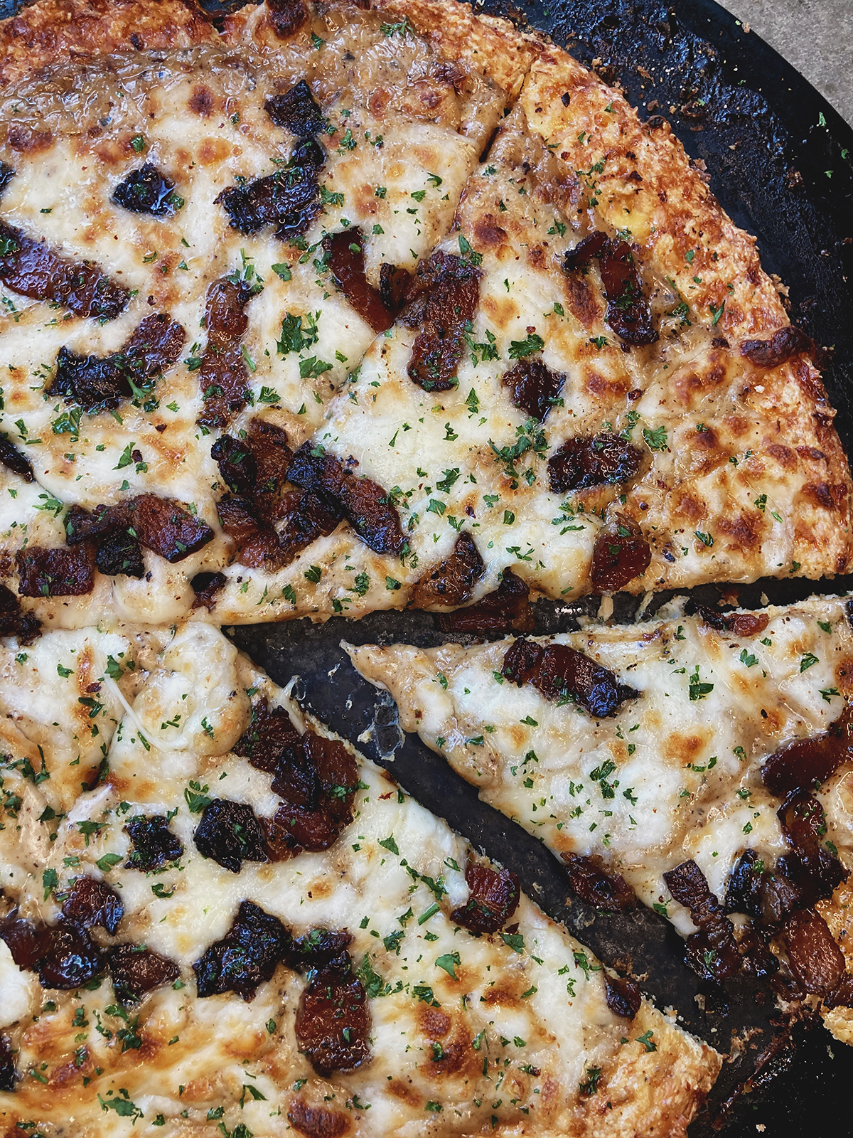 Chicken Crust Bacon Alfredo Pizza