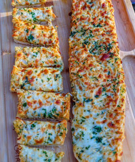 Seafood Boil Garlic Bread