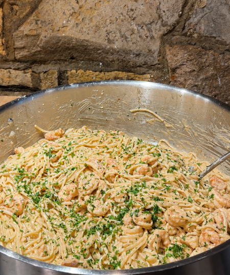 Creamy Garlic Shrimp Linguine